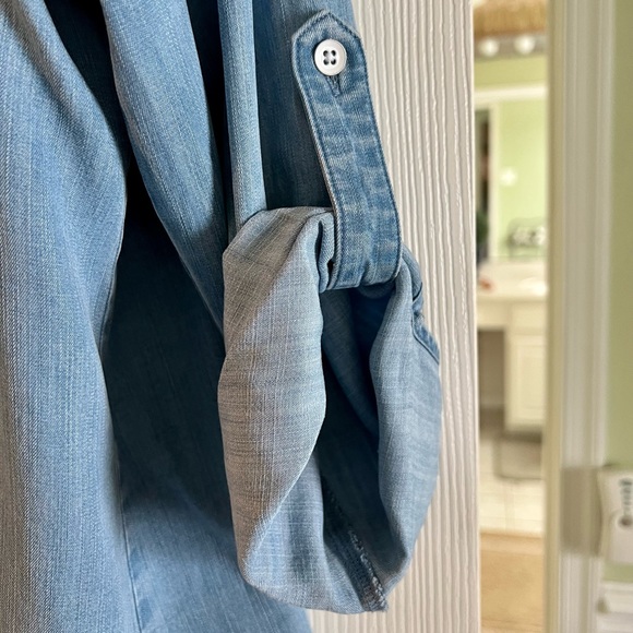 Side Stitch Button Front Tunic with Roll-Tab Sleeve - Picture 6 of 8